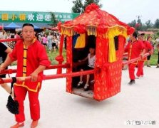 上联，扁舟去作江南客，下联怎么对