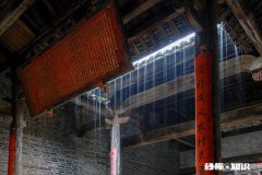 下雨天拍雨丝怎么拍为什么眼睛能看到，拍的几乎看不出来