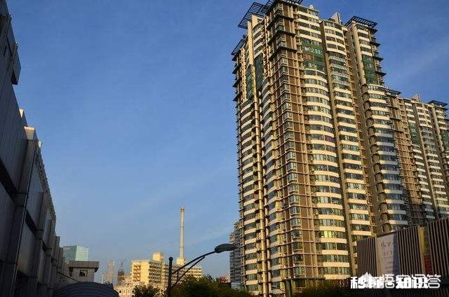 夏天的室外，城市和农村哪一个温度高哪里更舒服