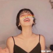 男人娶个很漂亮老婆，但只会吃喝玩乐，是一种什么体验