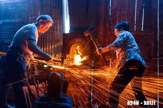 以“一个锤子”作为摄影主题，如何拍组片