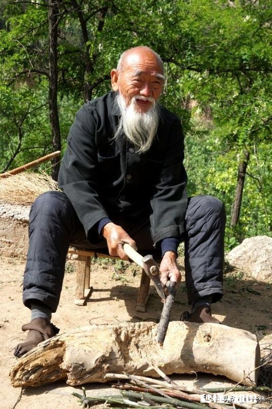 以“一个锤子”作为摄影主题，如何拍组片