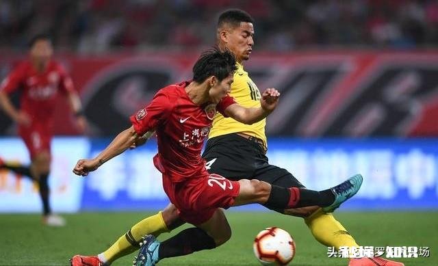 布朗宁可能撤出恒大一线名单，是否因为他不能代表国足的传闻导致的，你怎么看