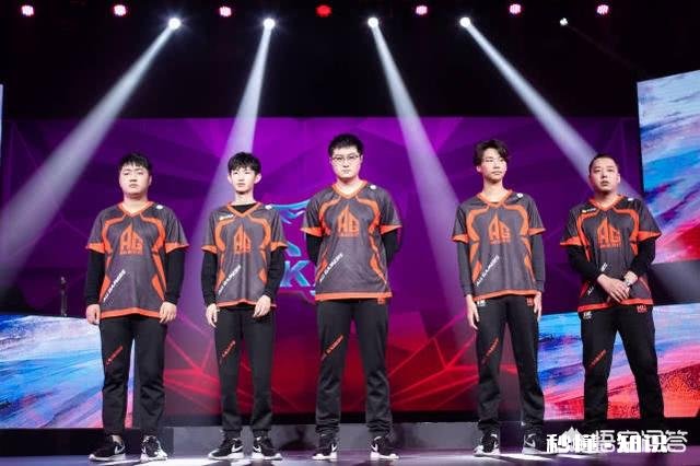 KPL季后赛，AG与QG这一场“超人气对决”，成了BA“内战”，BA老板是否会后悔