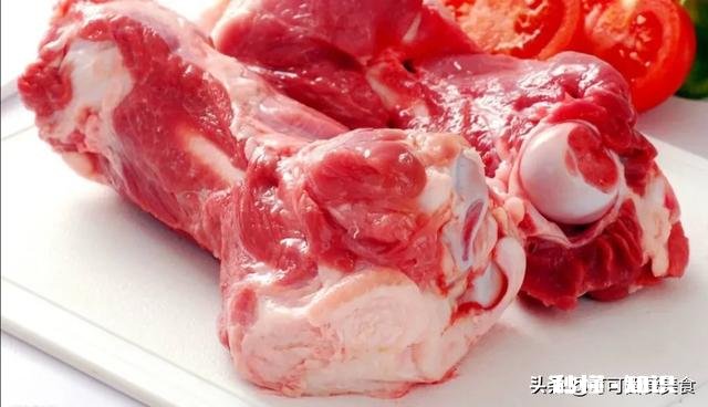 李师请问面馆熬高汤加什么添加剂。谢谢