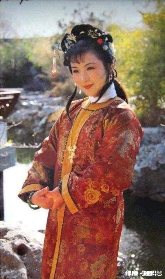 《红楼梦》中，史湘云是如何住进蘅芜苑