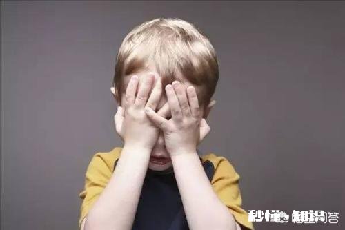 从小被人否定、嘲讽和打击，长大会成什么样