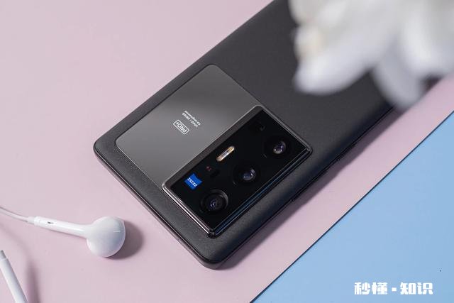 夜晚喜欢拍照啥的，vivoX70Pro+这部手机影像如何