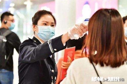 英国留学生回国确诊给疫情带来风险，中国学生什么时候能正常上课