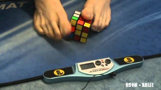 魔方高手是如何快速复原魔方的