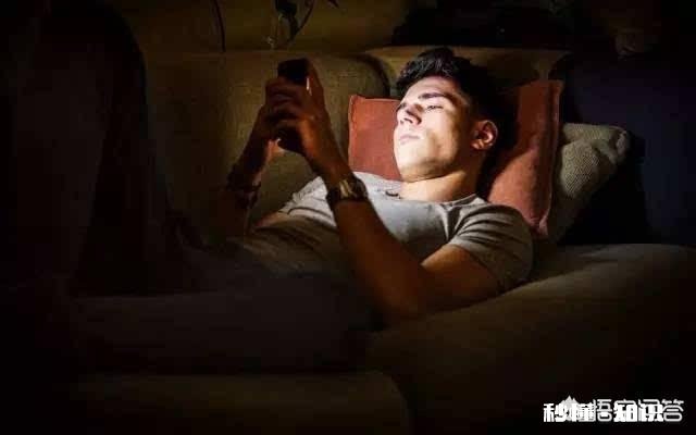 生活条件好了，可睡得越来越晚了，这是怎么回事