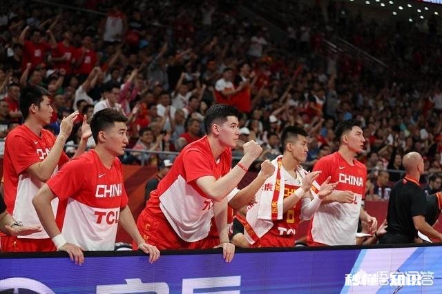 与尼日利亚比赛前，阿不都沙拉木表示：即使不上场也可以帮队友记犯规数，你如何评价