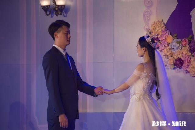 已经领证了，但男方家里条件一般，婚礼仪式一定要举办吗