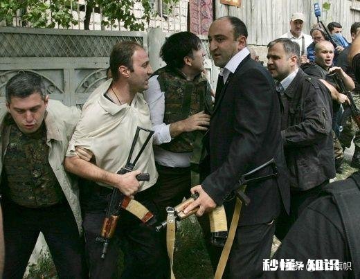 格鲁吉亚的前总统萨卡什维利,竟然能在乌克兰呼风唤雨,他是怎么做到的