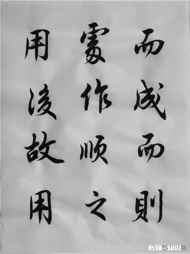 为什么感觉临颜家庙碑的人不多