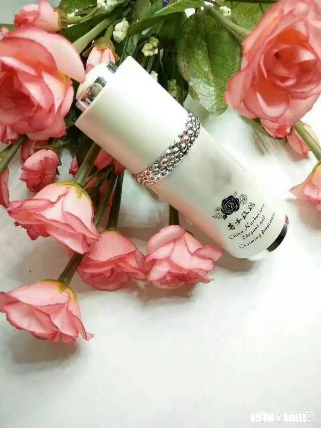 哪个牌子的精华液收缩毛孔的效果比较好