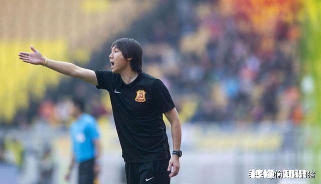 低调务实!李铁:我们是16支队伍最弱的,赢球还是运气好。你如何看待李铁的执教