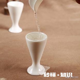 我一个礼拜竟要喝一瓶白酒，感觉酒伤身，怎么办