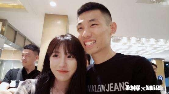 吃鸡一姐呆妹儿曝直播内幕，直播一年欠公会780W，身上现金只剩1W5，你怎么看