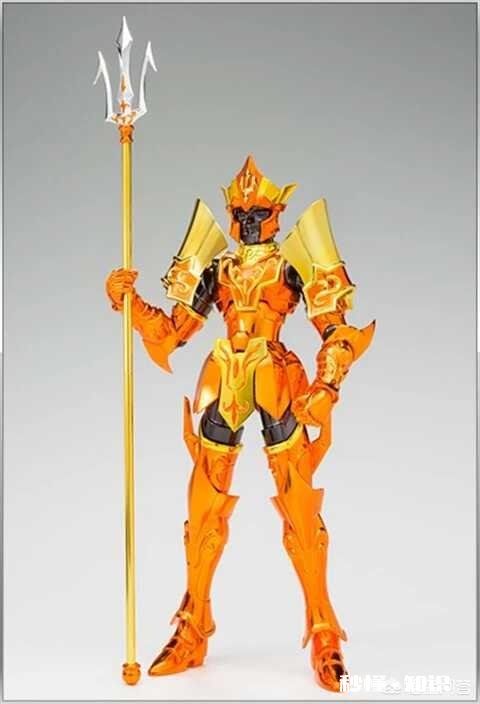 《海王》中的海王像不像黄金圣斗士