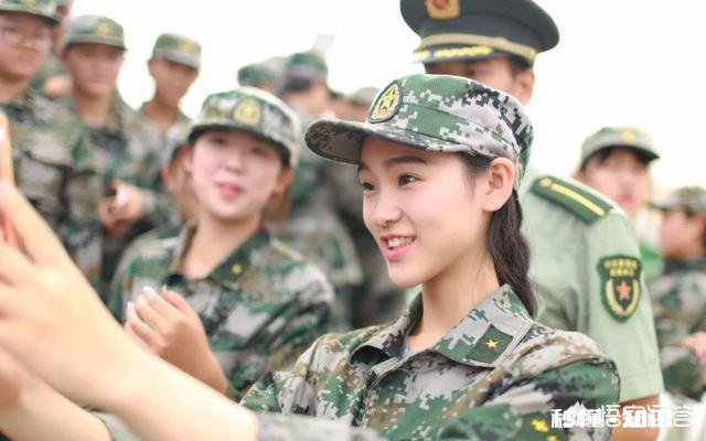 大一新生,民办二本,军训了一星期感到很迷茫,要不要退学去复读