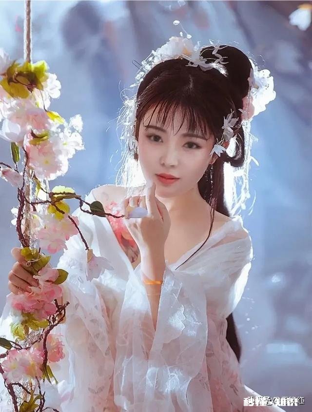 如果你是一个富翁，你疼爱的女儿很喜欢一个穷小子，怎么办