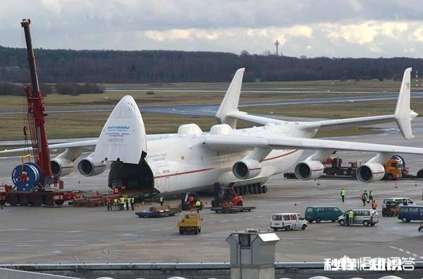 目前最大的飞机是什么可以装多少人