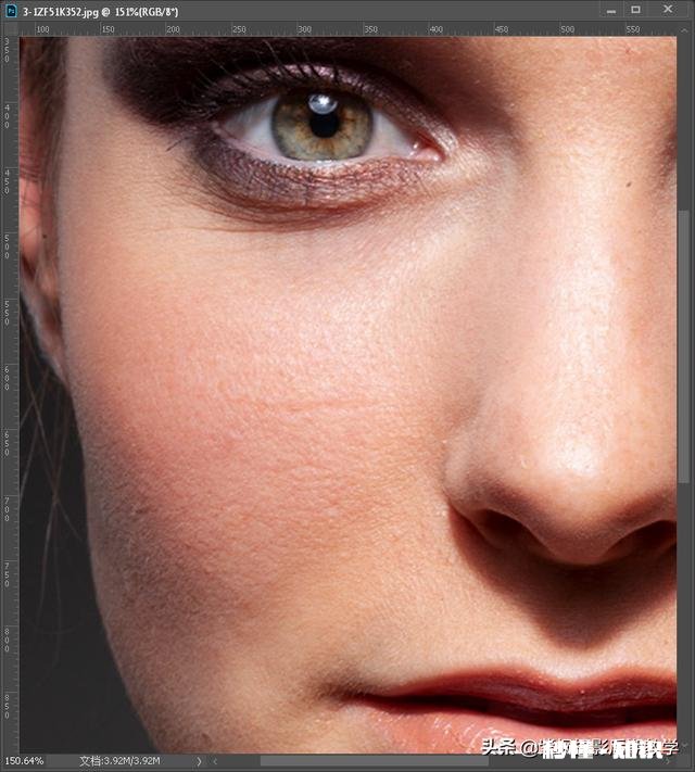 你觉得，人像摄影，后期磨皮应该磨到什么程度为什么呢