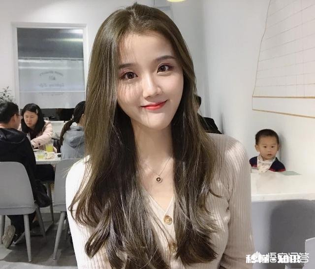 头发想染成亚麻青色，但是偏绿了，该怎样处理呢