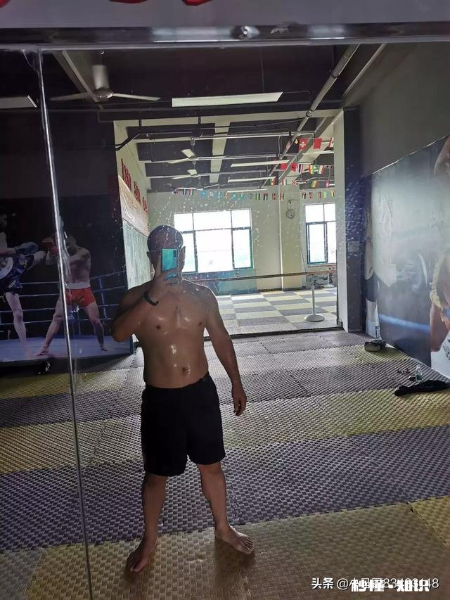 身高170体重75公斤，非常非常想减肥！哪位大神支个招