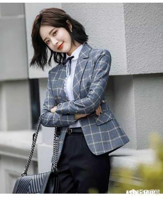 女生在秋季可以选择哪些款式的小西装外套有哪些时尚好穿的搭配参考