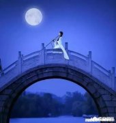 上联：红红火火红月亮，如何对下联