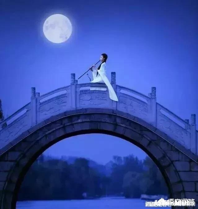 上联：红红火火红月亮，如何对下联