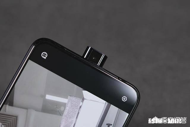 不打游戏买什么手机好，两千以内