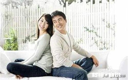 大家觉得夫妻双方,如果其中一方晚饭不回家吃该不该给对方打个招呼呢