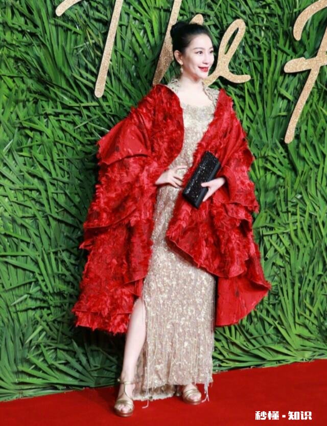 如何在日常生活中穿出中国风的衣服