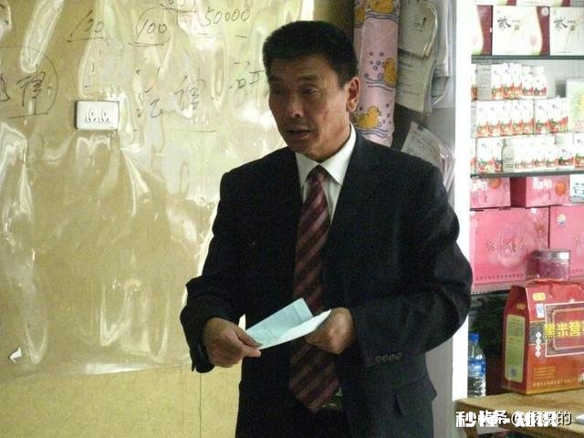 男人写钢笔字什么风格的字迹比较有修养比较帅