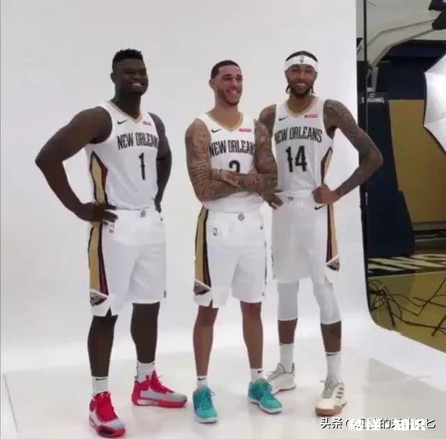 科蜜现在看詹姆斯，湖人，还是鹈鹕三少，还是上船了