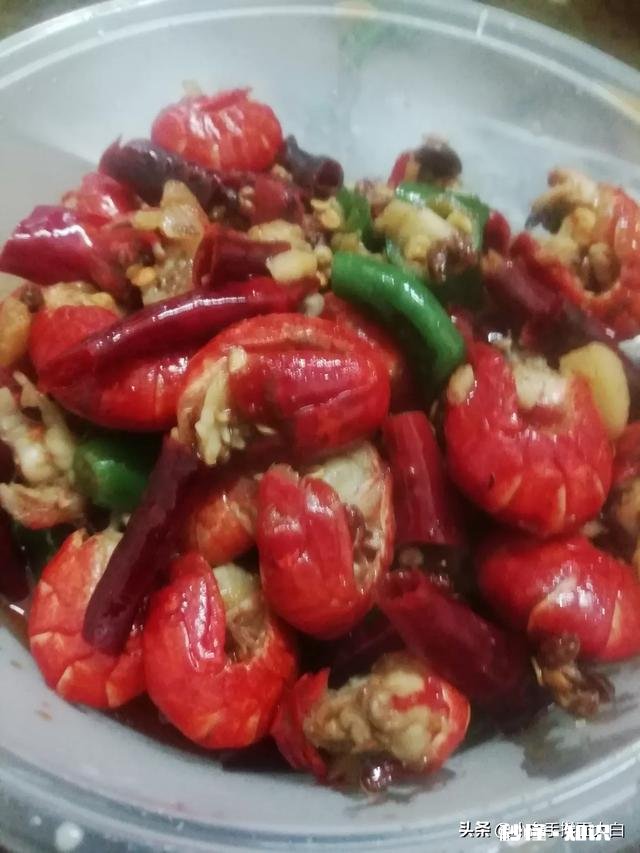 疫情当下没有收入，早餐店主营糁汤、油饼、蒸饺，线上如何做