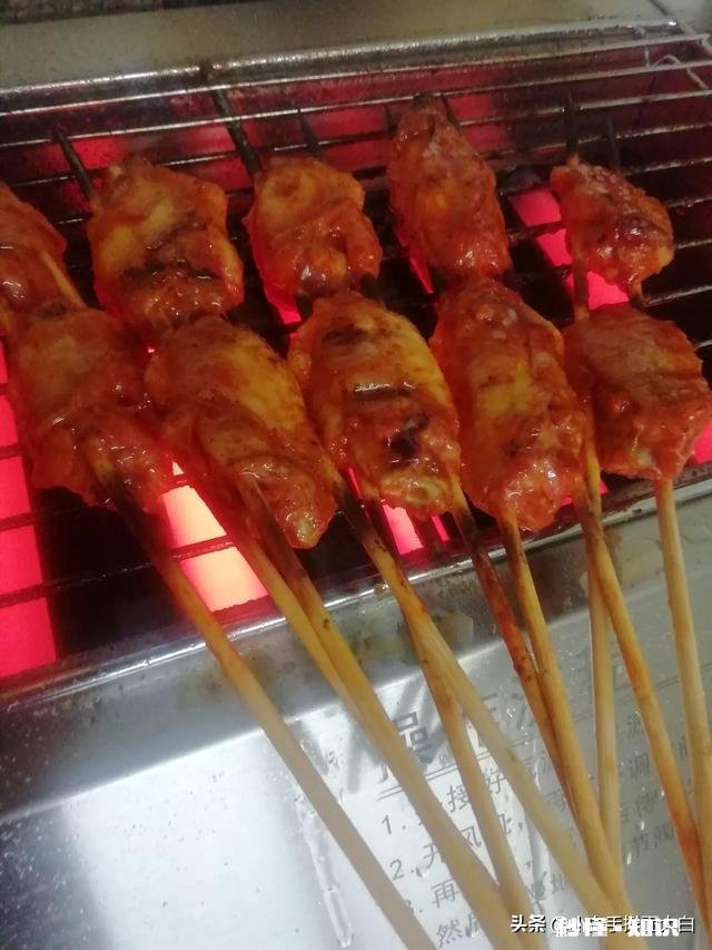 疫情当下没有收入，早餐店主营糁汤、油饼、蒸饺，线上如何做