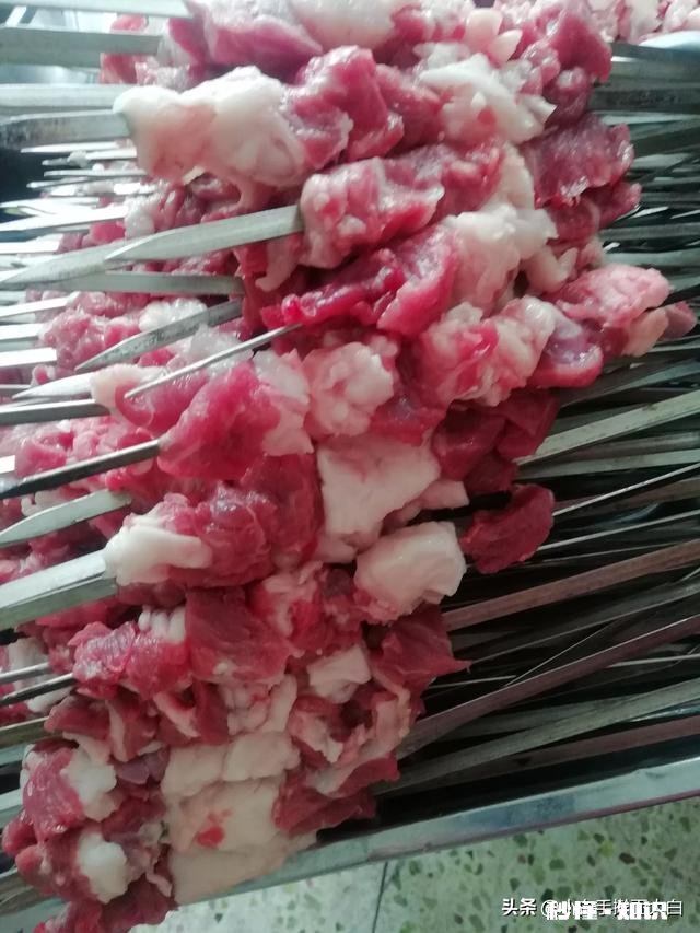 疫情当下没有收入，早餐店主营糁汤、油饼、蒸饺，线上如何做