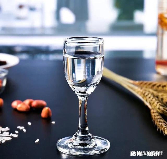 酱香酒的典型口味风格特点是什么