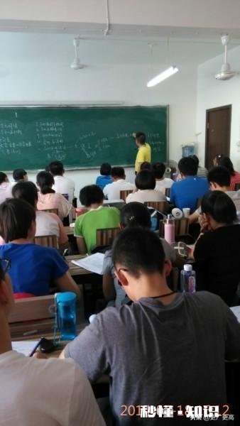 农村学生是父母的陪伴教育重要，还是孩子到县城上个好学校重要