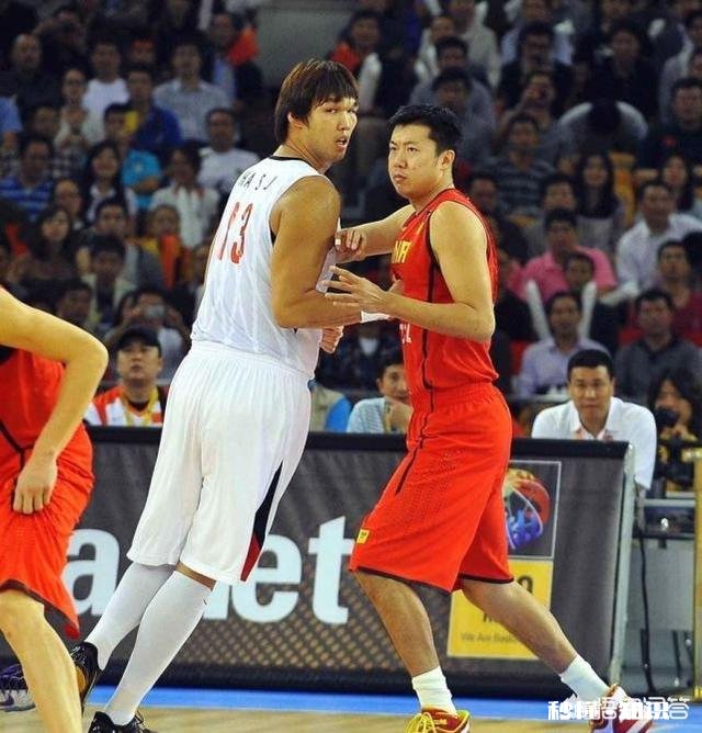 同为亚洲球员,哈达迪NBA生涯扣篮27次,那姚明和易建联呢