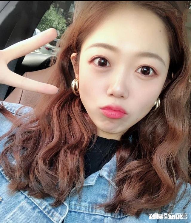 30岁左右的女性,喜欢活泼可爱的感觉。长发弄什么发型合适