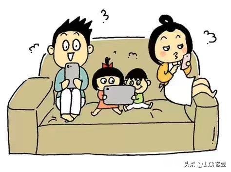 现在3至5岁的小孩子天天要拿父母的手机玩，应该怎么教育呢
