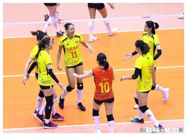 我是山东球迷，假如李盈莹转到山东打球，能拿冠军吗