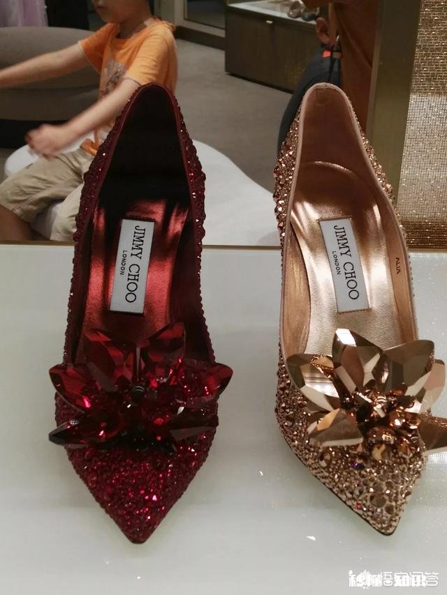 为什么国际大牌Burberry入驻电商平台销量却上不去