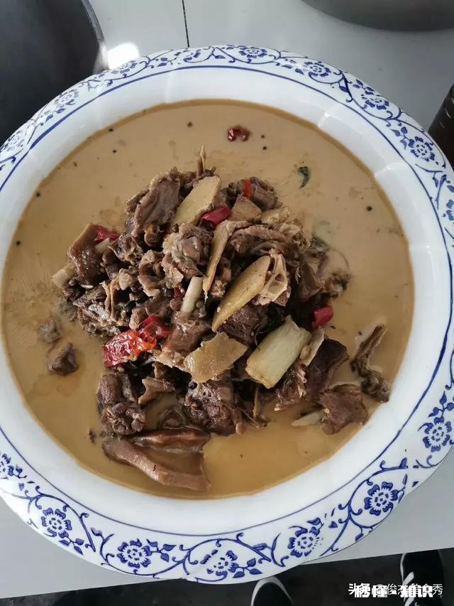 香料浸泡后是连水一起用吗