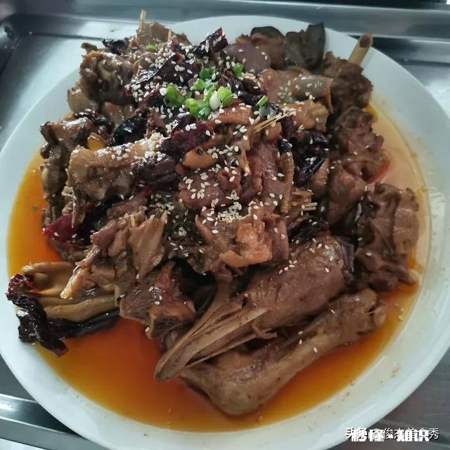 香料浸泡后是连水一起用吗